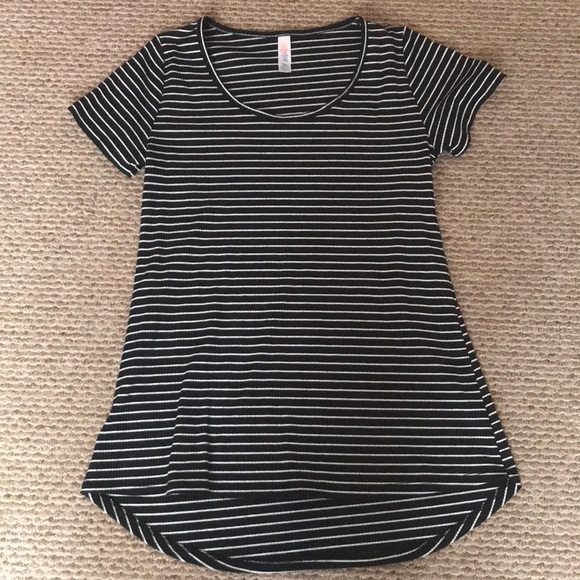 LuLaRoe Shirt!! - Picture 1 of 2